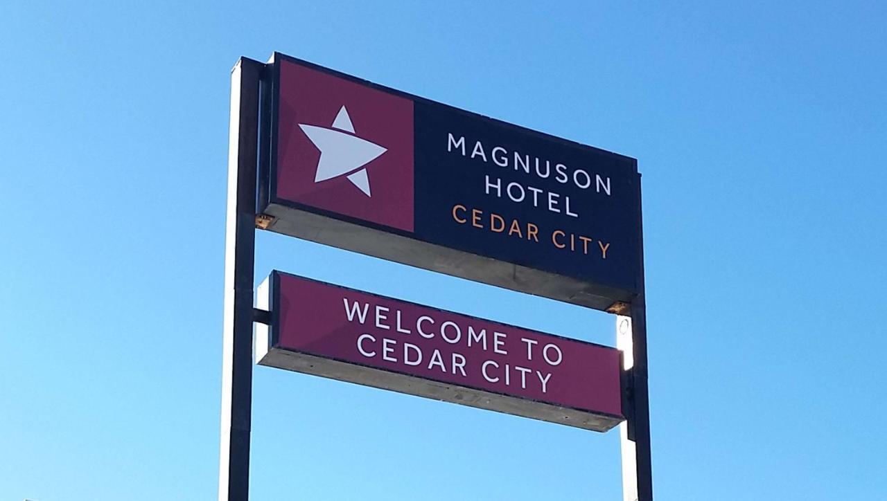 Magnuson Cedar City Bagian luar foto